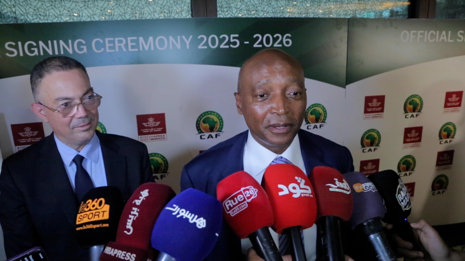 موتسيبي يسعى لإقناع المغرب باستضافة كأس إفريقيا 2027 لإنقاذ البطولة وأرباحها.. لكنه يعلم أن ذلك لن يكون سهلا